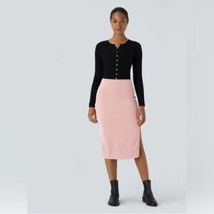 NWT HALARA size M  pink/rose color knit stretchy Midi Skirt. Body con fit.